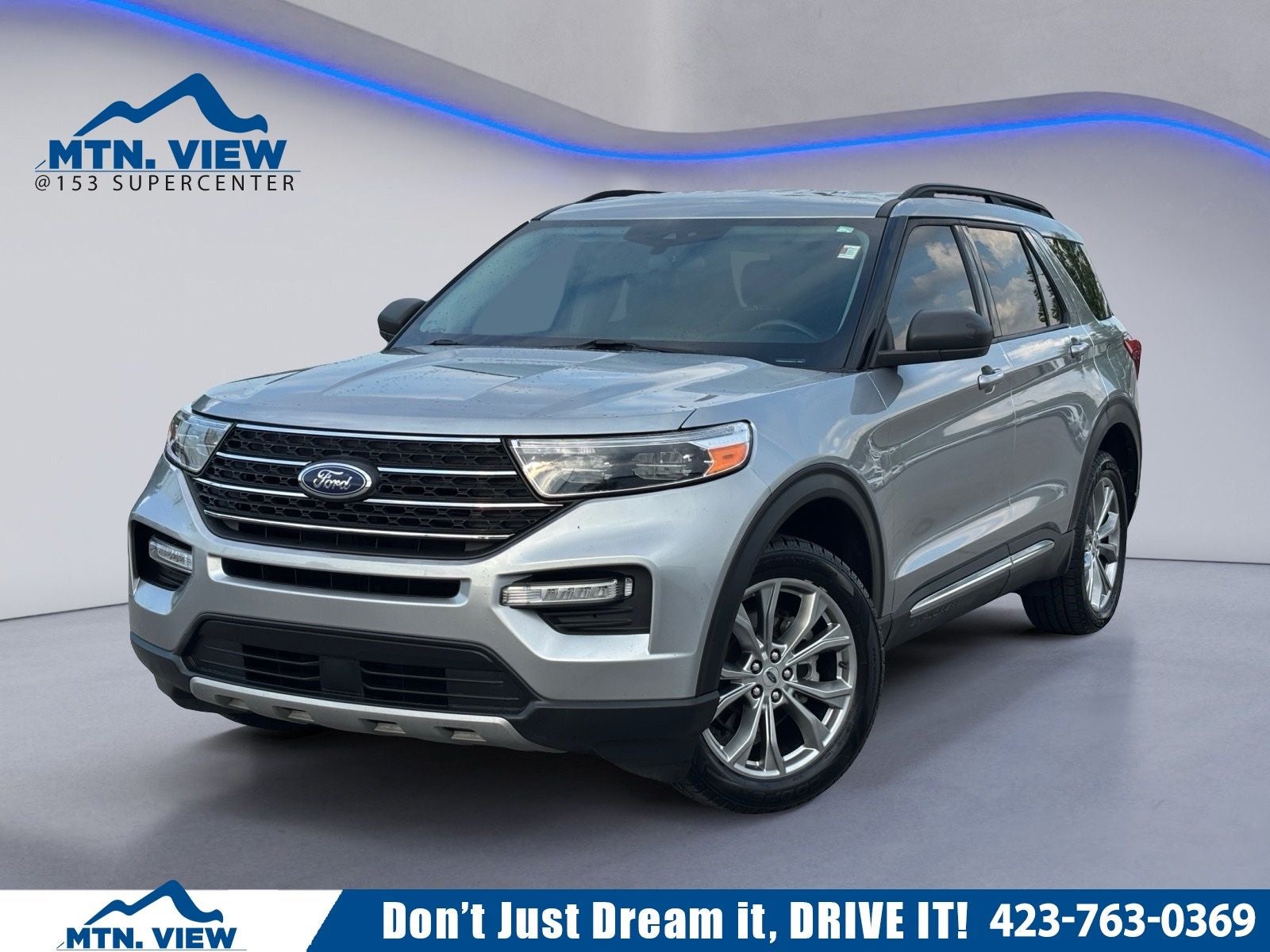 2023 Ford Explorer XLT in Silver Metallic — front three-quarter view