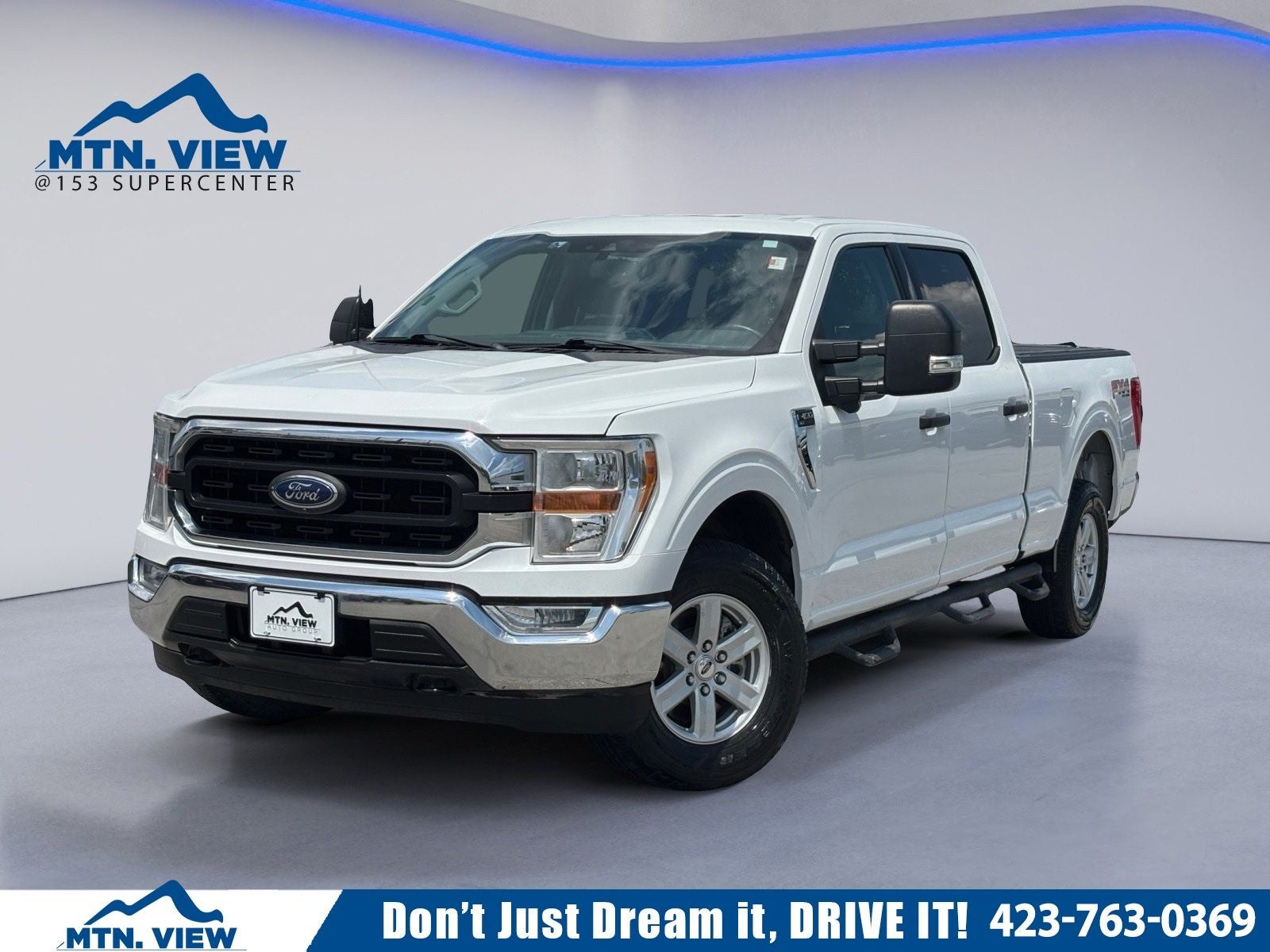 2022 Ford F-150 XLT in Oxford White — front three-quarter view