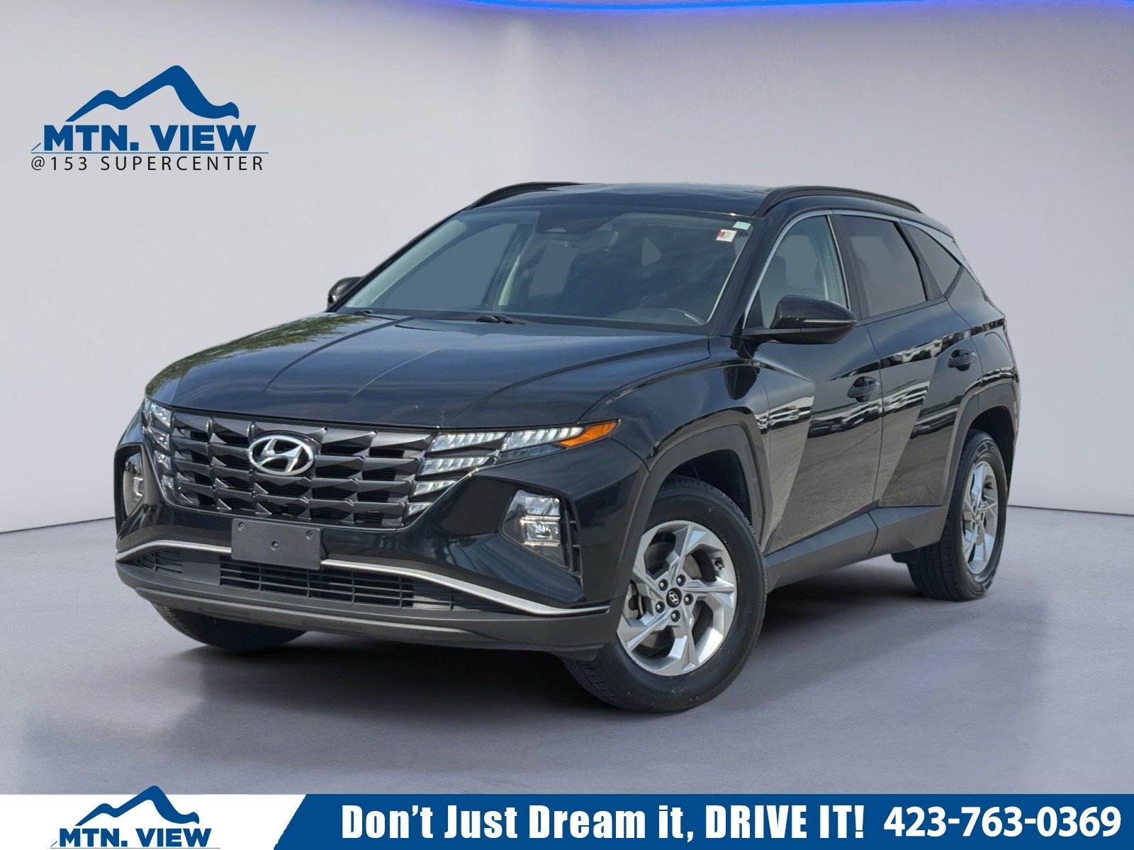 2023 Hyundai Tucson SEL in Phantom Black — front three-quarter view